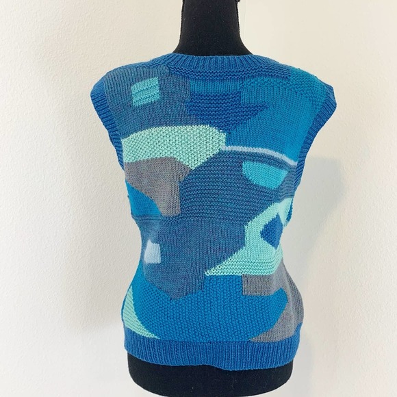 VINTAGE Neiman Marcus “Trophy Room” Blue and Gray Patterned Sweater Vest - Picture 2 of 6